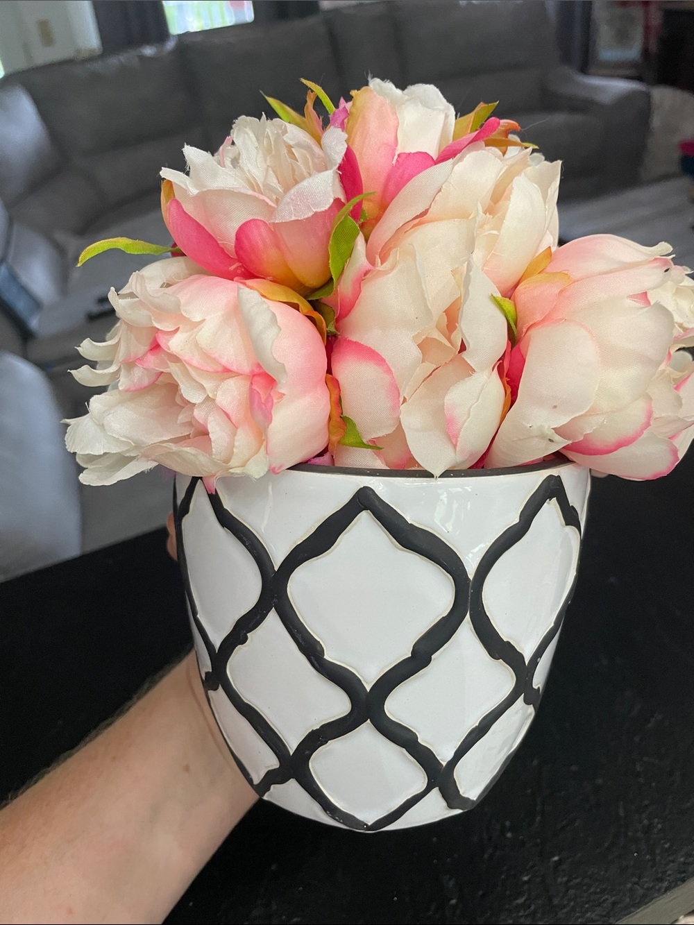 Beautiful Peony Accent Decor. Add a pop of color to any room. 8 x 4 - Picture 3 of 7
